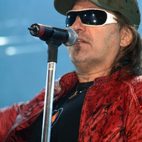 Immagine di Vasco Rossi. Scopri i significati delle canzoni.